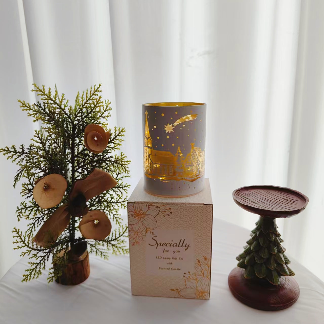 Christmas reindeer scented candles | contain light sources